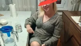 Evli Sarışın Leyla