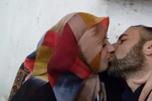 Azgın Türbanlı ve Kocası