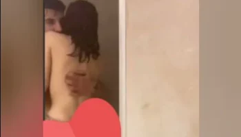 Banyona ufak bi sikiş dönmüş