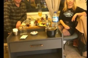 Hep Gençleri Gördük Buyrun Buda Orta Yaşlı Çift