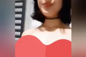 Tarzı çok farklı, amcığı tazecik ve tertemiz