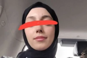 Türbanlı Sıla'nın geniş arşivi
