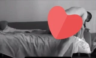 18 yaşında ki genç kız para için olgun adamın altna yatınca çığlık çığlığa dayanamıyor