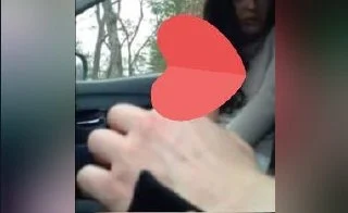Arabada nişanlısına çok sağlam sakso çekiyor Emel