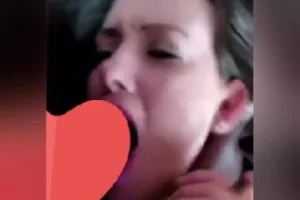 Bigo Aysun Zenciye Gırtlak Sakso Yapıpı Ağzına Boşaltıyor