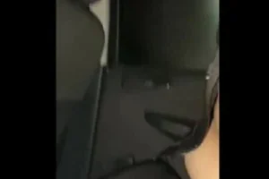 Bol Konuşmalı Dostlar Kızın