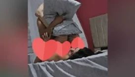 Elemanın kucağından kiz acıyor diye bağırarak kaçıyor