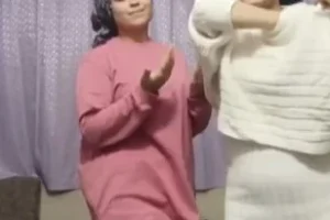 Ev kızları yayın açmış  azgınlıları tavan yapmış bol  video türbanlı