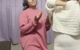 Ev kızları yayın açmış  azgınlıları tavan yapmış bol  video türbanlı