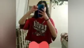 Genç kız neler neler yapıyor bol video