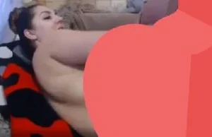 zorla arkadan girmeye çalışıyor