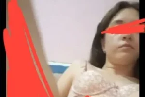 18lik kız sevgilisi için neler sokuyor