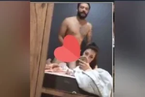 Ankara Cebeciden Süt Beyaz Simay Fitness Hocasına Siktirirken Aynadan Çekiyor