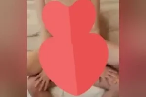 Balık Etli kız kucakta sikisiyor