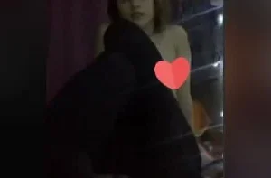 Elif Kızın Yüzüde Fiziğide Efsane Süt Gibi Bembeyaz