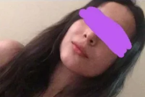 Eski sevgili Esma. 22 yaşında, Ankarada yaşıyormuş