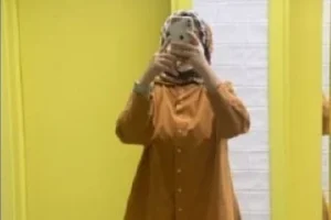 Evli türbanlı kaşar