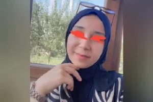 Güzel türbanlı kızın resimleri linkte