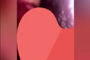 Kıvırcık fileli kızın premium sex yayını