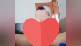 Kız konuşmasıyla boşaltır çok seksi. Eleman da hakkını vermiş
