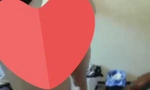 Kucakta sikerken geç duvara diyerek duvarda sikiyor. Tamamı linkte