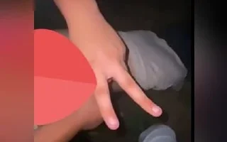 Sarhoş türk kızı kimin s*ktiğini bile bilmiyor sırayla s*kiyorlar *mk