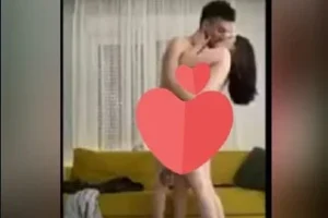 Semt pazarına annesini yollayan eleman, süt gibi teninin tokatlayarak kızarttığı seks seven z kuşağı  eve atıyor