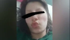 Snapte soyunan türbanlı genç kız