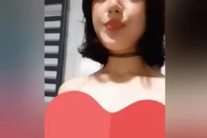 Tarzı çok farklı, amcığı tazecik ve tertemiz