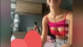 Tatlı kızın videoları