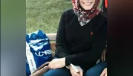Tatlı türbanlı genç kız