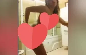 Tekirdağlı Efsane Hatun Canlı Yayında Soyunup Masturbasyon Yapıyor