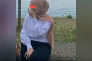 Türbanlı Esin