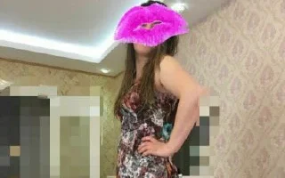 Türbanlı Kızın Sevgilisine Attığı Göğüs Videosu ve Efsane Ev Kadını