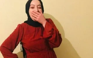 Türbanlı Yengeniz Kucakta