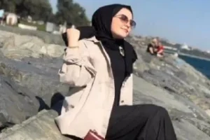Türbanlı Zahide