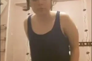Genç kızın videoları