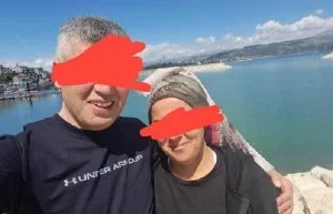 Orta yaşlı çiftin albümü
