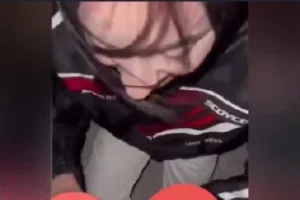 Saksoda ders niteliğinde bir hatun tamamı linkte